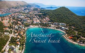 Beachfront Luxury Complex 2Bd Sunset Apartment